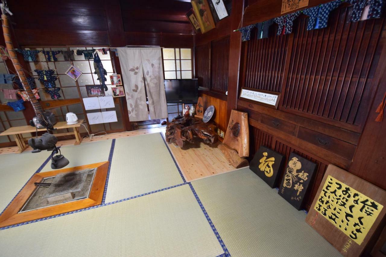Minshuku Nishidomari Hotel Tsushima  Buitenkant foto